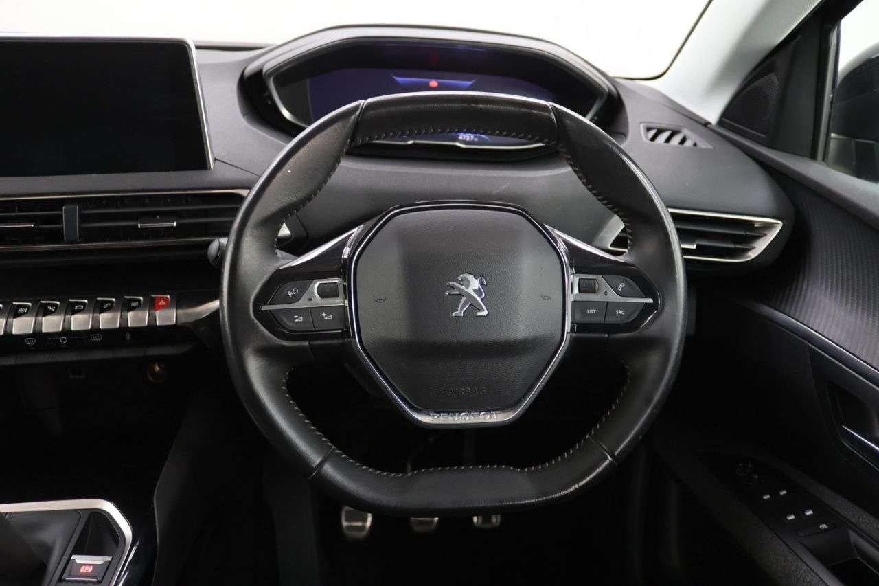 2023 PEUGEOT 5008 2023 PEUGEOT 5008