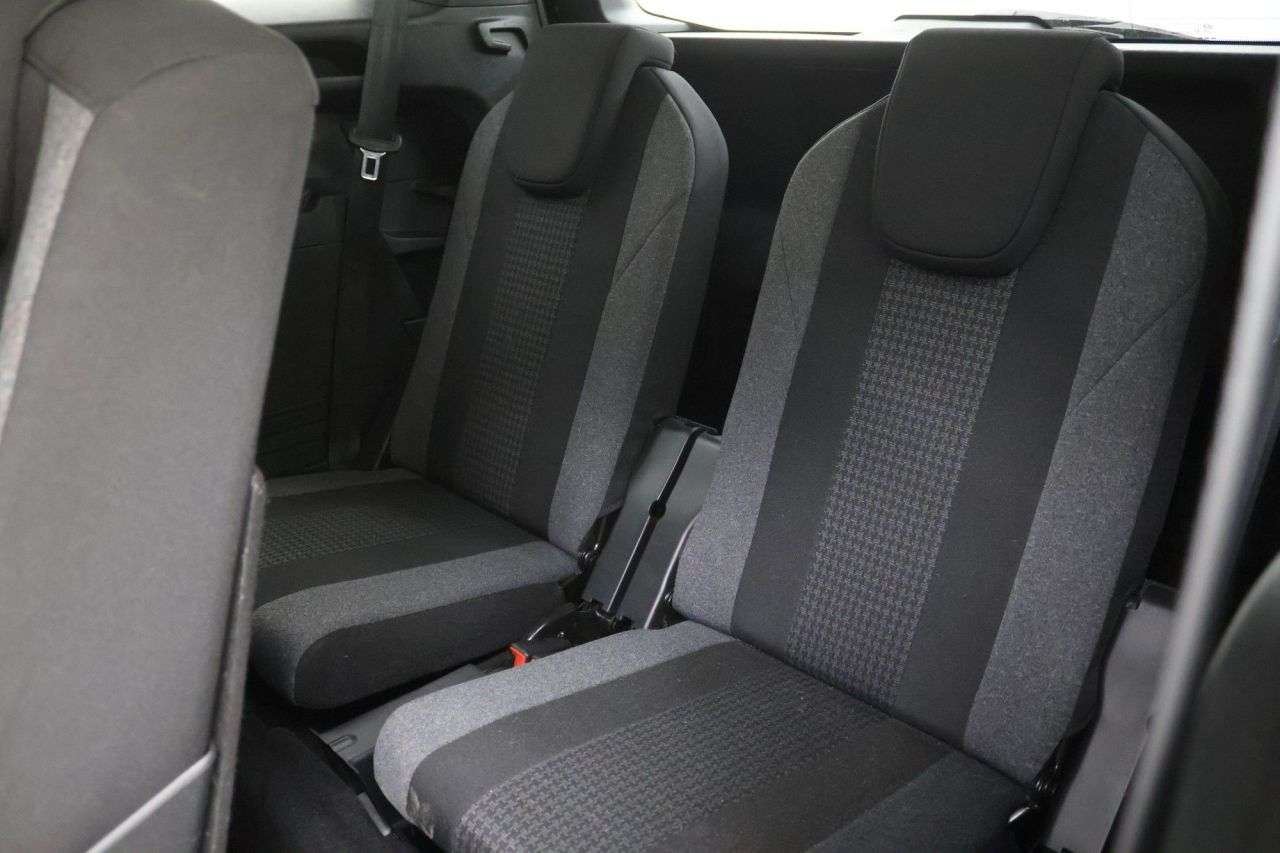 2023 PEUGEOT 5008 2023 PEUGEOT 5008