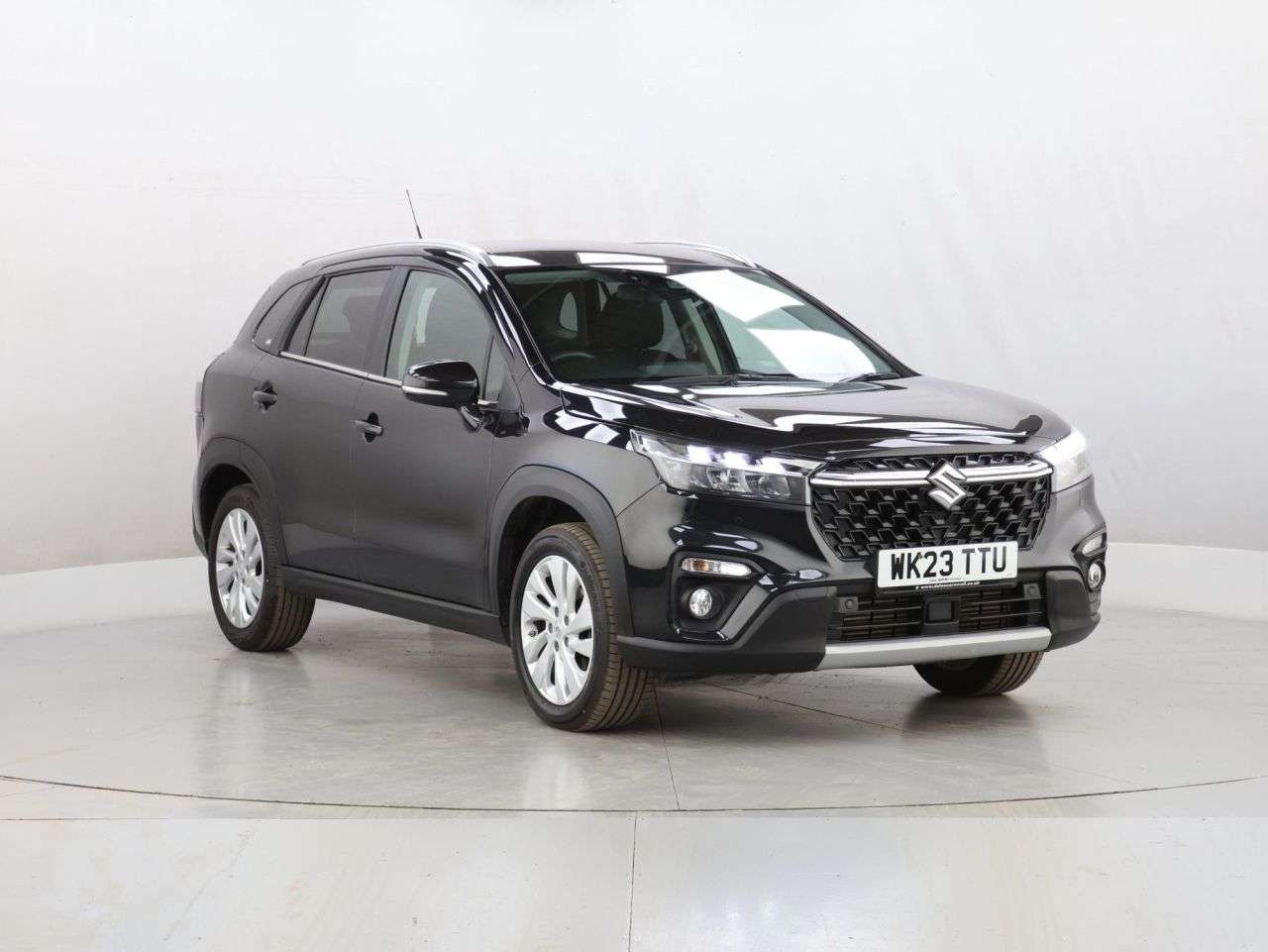 A 2023 SUZUKI S-CROSS 1.4 Boosterjet MHEV Motion SUV 5dr Petrol Hybrid Manual Euro 6 (s/s) (129 p A 2023 SUZUKI S-CROSS 1.4 Boosterjet MHEV Motion SUV 5dr Petrol Hybrid Manual Euro 6 (s/s) (129 p