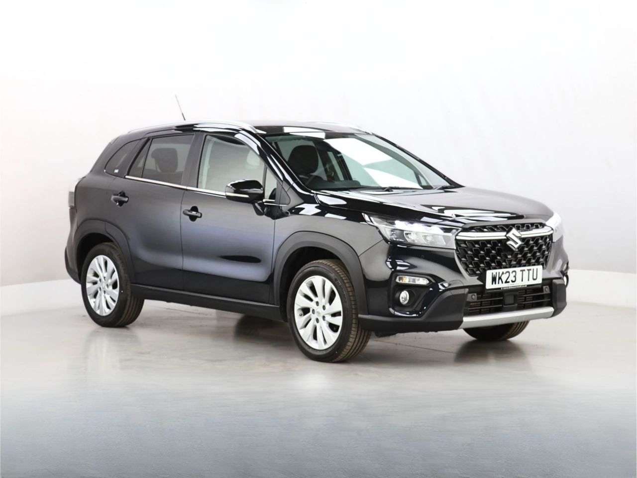 A 2023 SUZUKI S-CROSS 1.4 Boosterjet MHEV Motion SUV 5dr Petrol Hybrid Manual Euro 6 (s/s) (129 p A 2023 SUZUKI S-CROSS 1.4 Boosterjet MHEV Motion SUV 5dr Petrol Hybrid Manual Euro 6 (s/s) (129 p
