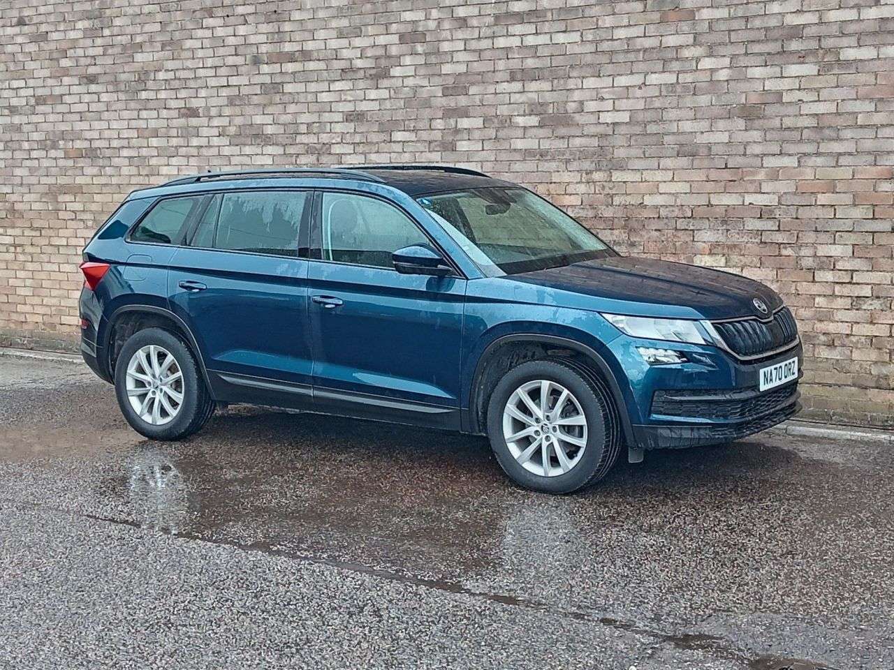 A 2020 SKODA KODIAQ 1.5 TSI ACT SE SUV 5dr Petrol Manual Euro 6 (s/s) (7 Seat) (150 ps) A 2020 SKODA KODIAQ 1.5 TSI ACT SE SUV 5dr Petrol Manual Euro 6 (s/s) (7 Seat) (150 ps)