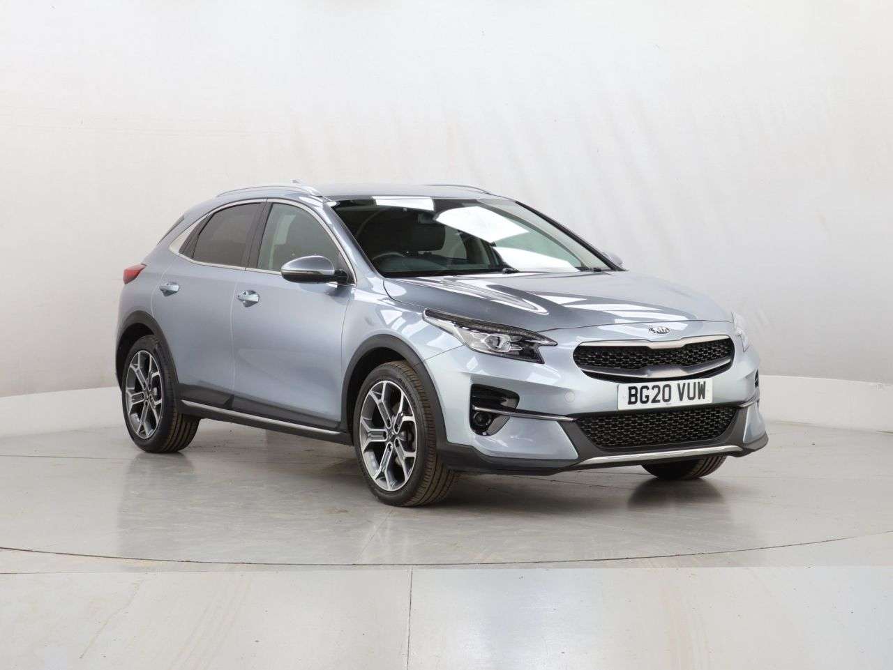 A 2020 KIA XCEED 1.4 T-GDi 3 SUV 5dr Petrol DCT Euro 6 (s/s) (138 bhp) A 2020 KIA XCEED 1.4 T-GDi 3 SUV 5dr Petrol DCT Euro 6 (s/s) (138 bhp)