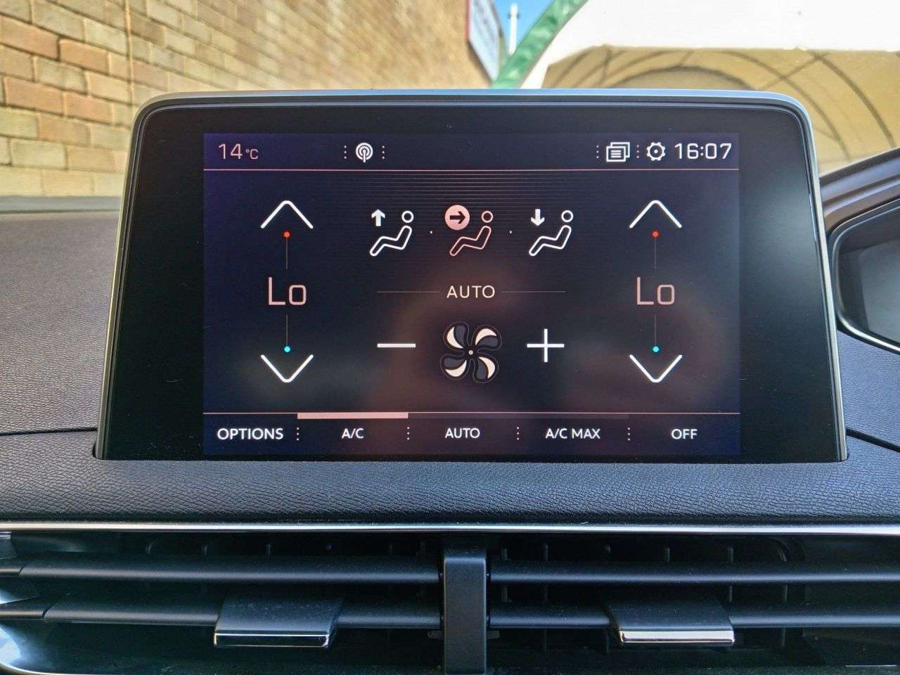 2020 PEUGEOT 3008 2020 PEUGEOT 3008