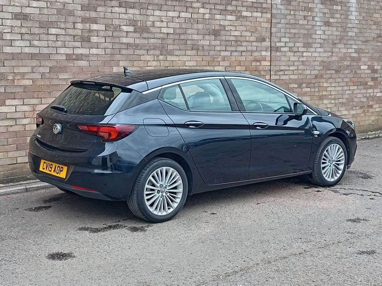 A 2019 VAUXHALL ASTRA 1.4i Turbo GPF Elite Nav Hatchback 5dr Petrol Auto Euro 6 (s/s) (150 ps) A 2019 VAUXHALL ASTRA 1.4i Turbo GPF Elite Nav Hatchback 5dr Petrol Auto Euro 6 (s/s) (150 ps)