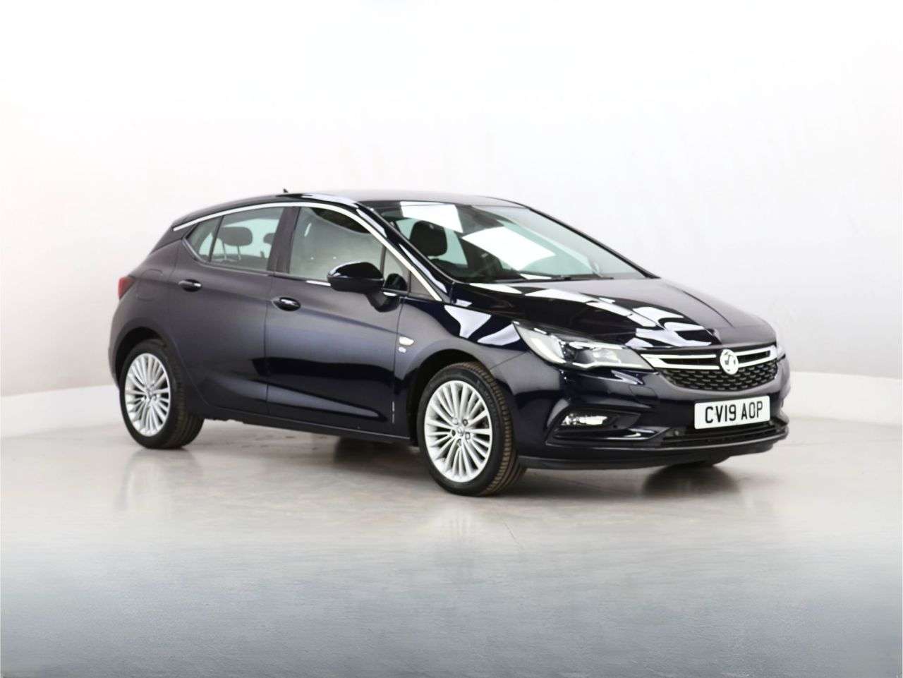 A 2019 VAUXHALL ASTRA 1.4i Turbo GPF Elite Nav Hatchback 5dr Petrol Auto Euro 6 (s/s) (150 ps) A 2019 VAUXHALL ASTRA 1.4i Turbo GPF Elite Nav Hatchback 5dr Petrol Auto Euro 6 (s/s) (150 ps)