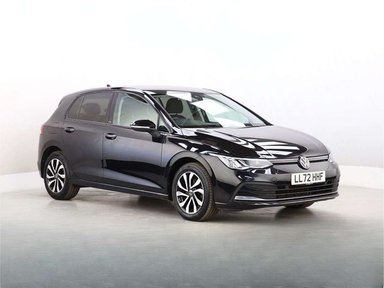 A 2022 VOLKSWAGEN GOLF 1.5 eTSI MHEV Active Hatchback 5dr Petrol Hybrid DSG Euro 6 (s/s) (150 ps) A 2022 VOLKSWAGEN GOLF 1.5 eTSI MHEV Active Hatchback 5dr Petrol Hybrid DSG Euro 6 (s/s) (150 ps)