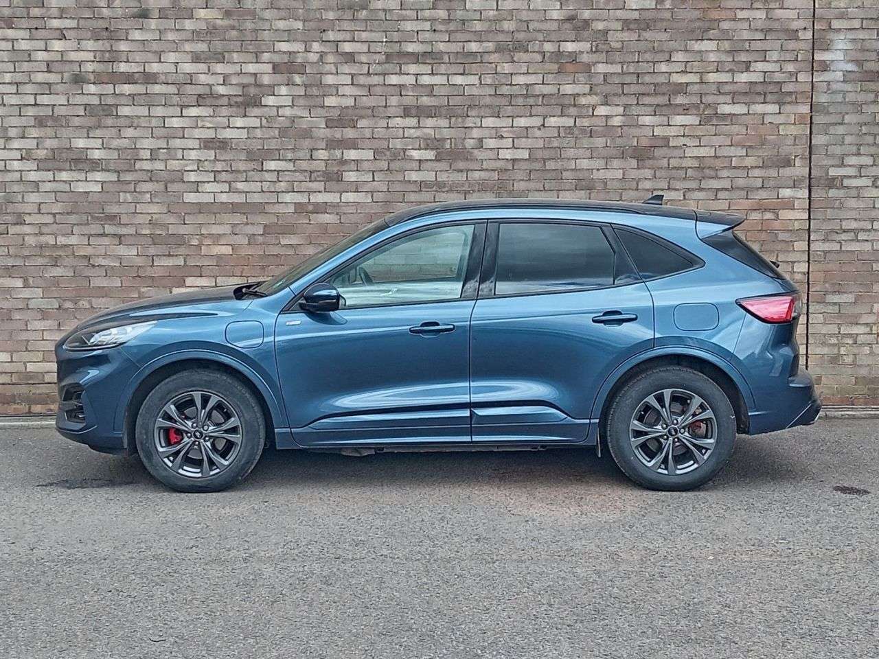 A 2022 FORD KUGA 2.5 EcoBoost Duratec 14.4kWh ST-Line SUV 5dr Petrol Plug-in Hybrid CVT Euro A 2022 FORD KUGA 2.5 EcoBoost Duratec 14.4kWh ST-Line SUV 5dr Petrol Plug-in Hybrid CVT Euro
