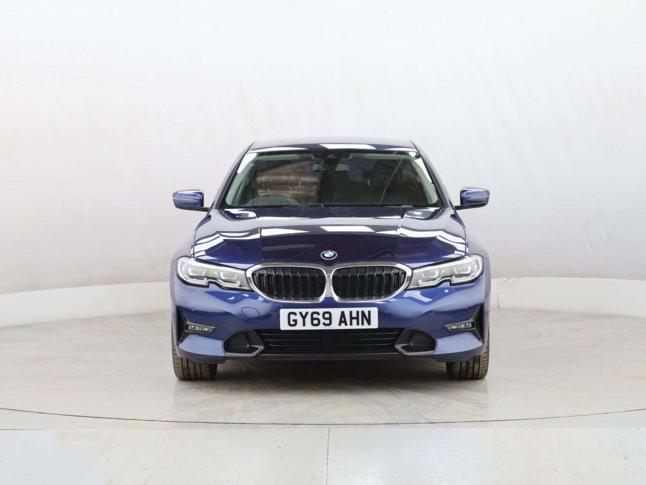 A 2019 BMW 3 SERIES 2.0 330e 12kWh Sport Pro Saloon 4dr Petrol Plug-in Hybrid Auto Euro 6 (s/s) A 2019 BMW 3 SERIES 2.0 330e 12kWh Sport Pro Saloon 4dr Petrol Plug-in Hybrid Auto Euro 6 (s/s)