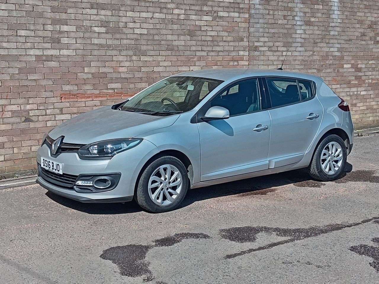 A 2016 RENAULT MEGANE 1.5 dCi Dynamique Nav Hatchback 5dr Diesel Manual Euro 6 (s/s) (110 ps) Hat A 2016 RENAULT MEGANE 1.5 dCi Dynamique Nav Hatchback 5dr Diesel Manual Euro 6 (s/s) (110 ps) Hat