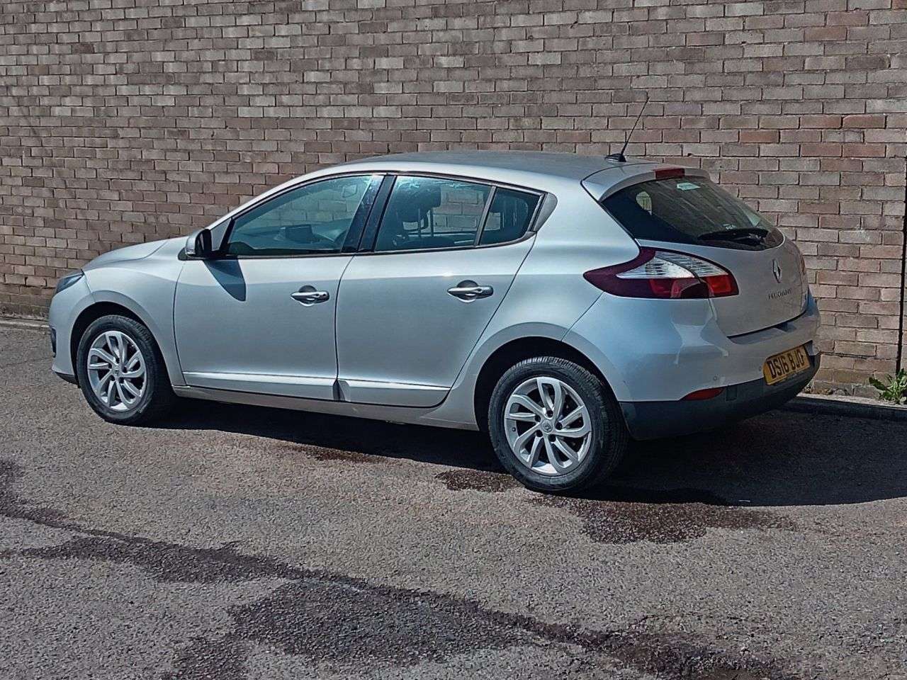 A 2016 RENAULT MEGANE 1.5 dCi Dynamique Nav Hatchback 5dr Diesel Manual Euro 6 (s/s) (110 ps) Hat A 2016 RENAULT MEGANE 1.5 dCi Dynamique Nav Hatchback 5dr Diesel Manual Euro 6 (s/s) (110 ps) Hat