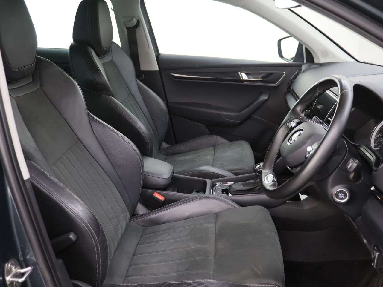 2021 SKODA KAROQ 2021 SKODA KAROQ