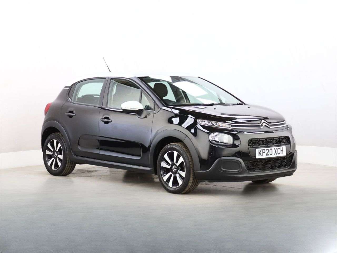A 2020 CITROEN C3 1.2 PureTech Feel Hatchback 5dr Petrol Manual Euro 6 (s/s) (83 ps) A 2020 CITROEN C3 1.2 PureTech Feel Hatchback 5dr Petrol Manual Euro 6 (s/s) (83 ps)