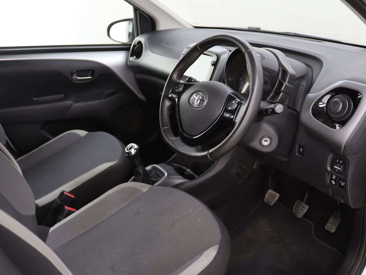 2021 TOYOTA AYGO 2021 TOYOTA AYGO