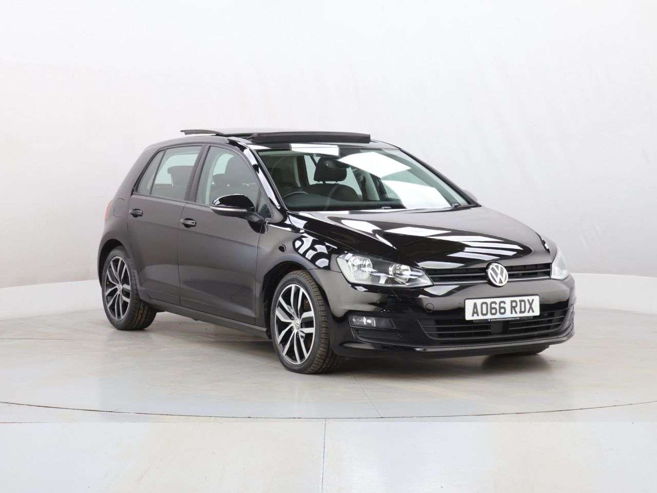 A 2016 VOLKSWAGEN GOLF 1.4 TSI BlueMotion Tech Match Edition Hatchback 5dr Petrol Manual Euro 6 (s A 2016 VOLKSWAGEN GOLF 1.4 TSI BlueMotion Tech Match Edition Hatchback 5dr Petrol Manual Euro 6 (s