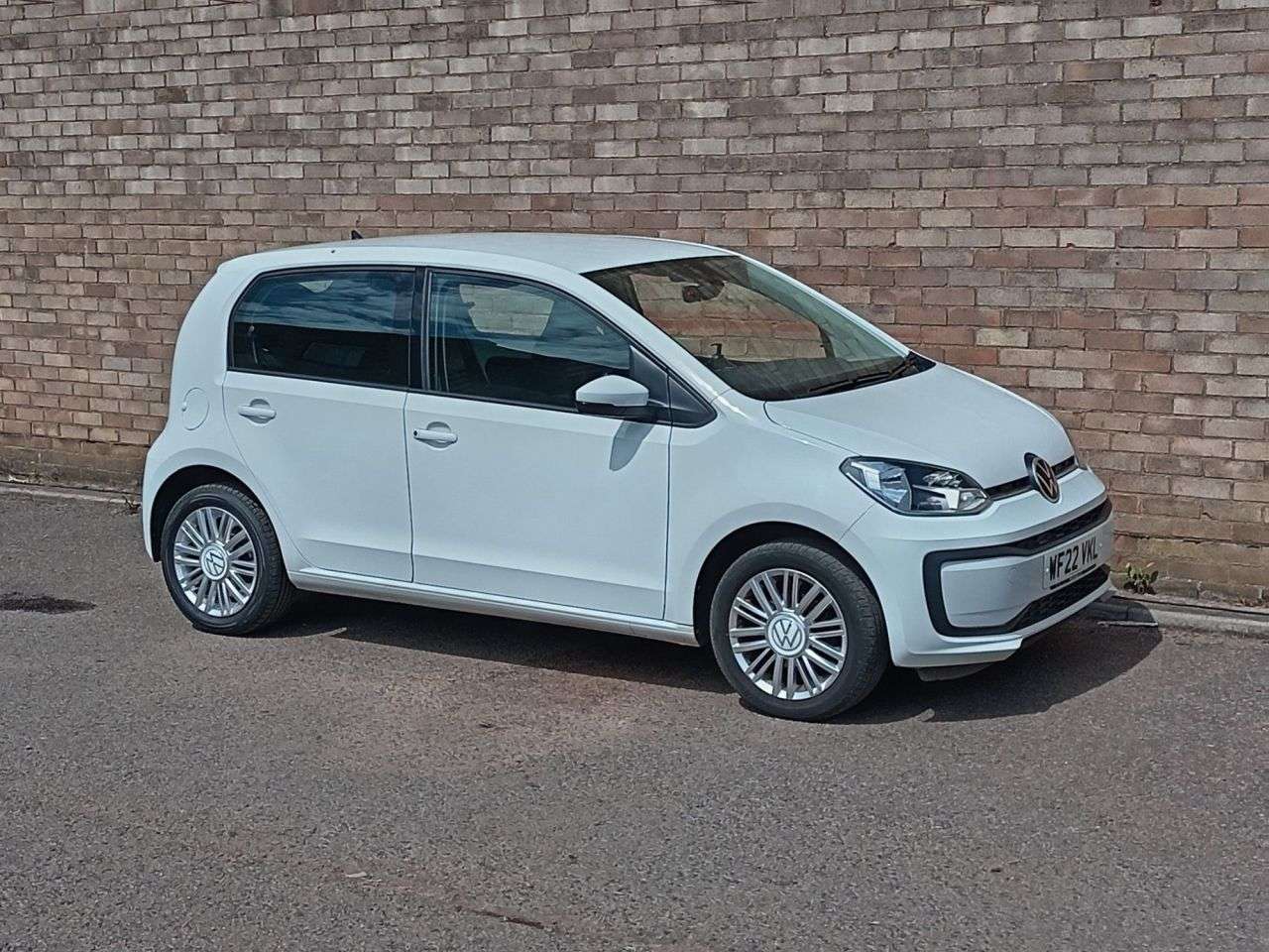 A 2022 VOLKSWAGEN UP! 1.0 up! Hatchback 5dr Petrol Manual Euro 6 (s/s) (65 ps) A 2022 VOLKSWAGEN UP! 1.0 up! Hatchback 5dr Petrol Manual Euro 6 (s/s) (65 ps)