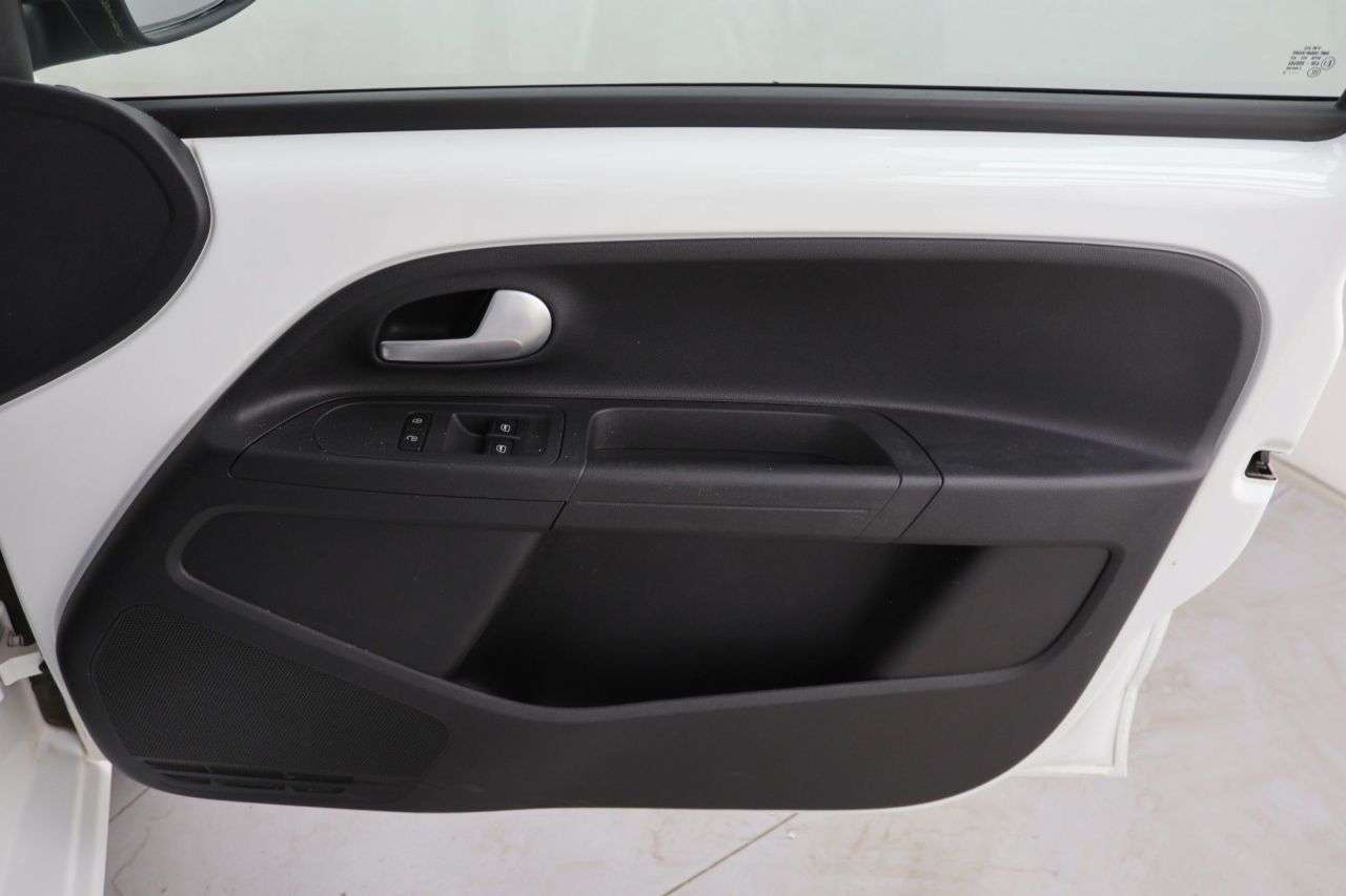 2022 VOLKSWAGEN UP! 2022 VOLKSWAGEN UP!
