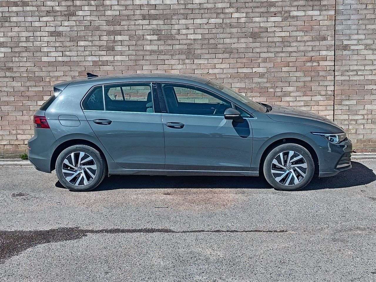 A 2023 VOLKSWAGEN GOLF 1.4 TSI 13kWh Style Hatchback 5dr Petrol Plug-in Hybrid DSG Euro 6 (s/s) (2 A 2023 VOLKSWAGEN GOLF 1.4 TSI 13kWh Style Hatchback 5dr Petrol Plug-in Hybrid DSG Euro 6 (s/s) (2