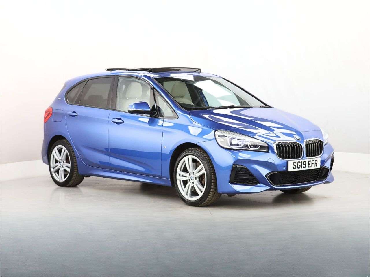 A 2019 BMW 2 SERIES ACTIVE TOURER 1.5 225xe 7.6kWh M Sport (Premium) MPV 5dr Petrol Plug-in Hybrid Auto 4WD E A 2019 BMW 2 SERIES ACTIVE TOURER 1.5 225xe 7.6kWh M Sport (Premium) MPV 5dr Petrol Plug-in Hybrid Auto 4WD E
