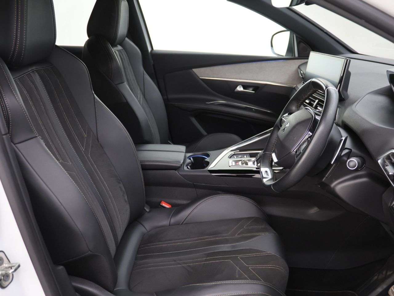 2021 PEUGEOT 3008 2021 PEUGEOT 3008