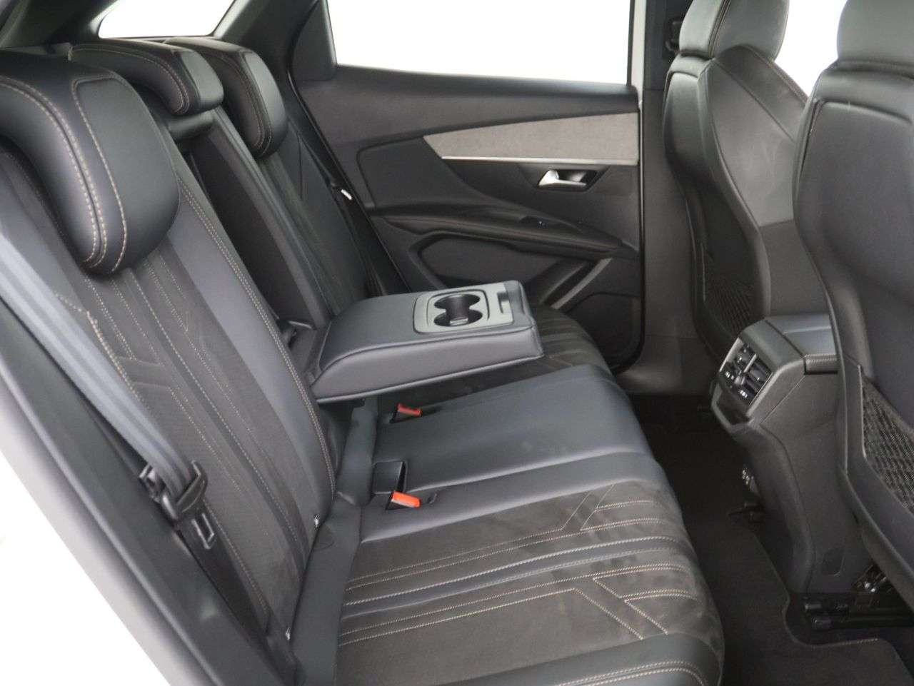 2021 PEUGEOT 3008 2021 PEUGEOT 3008