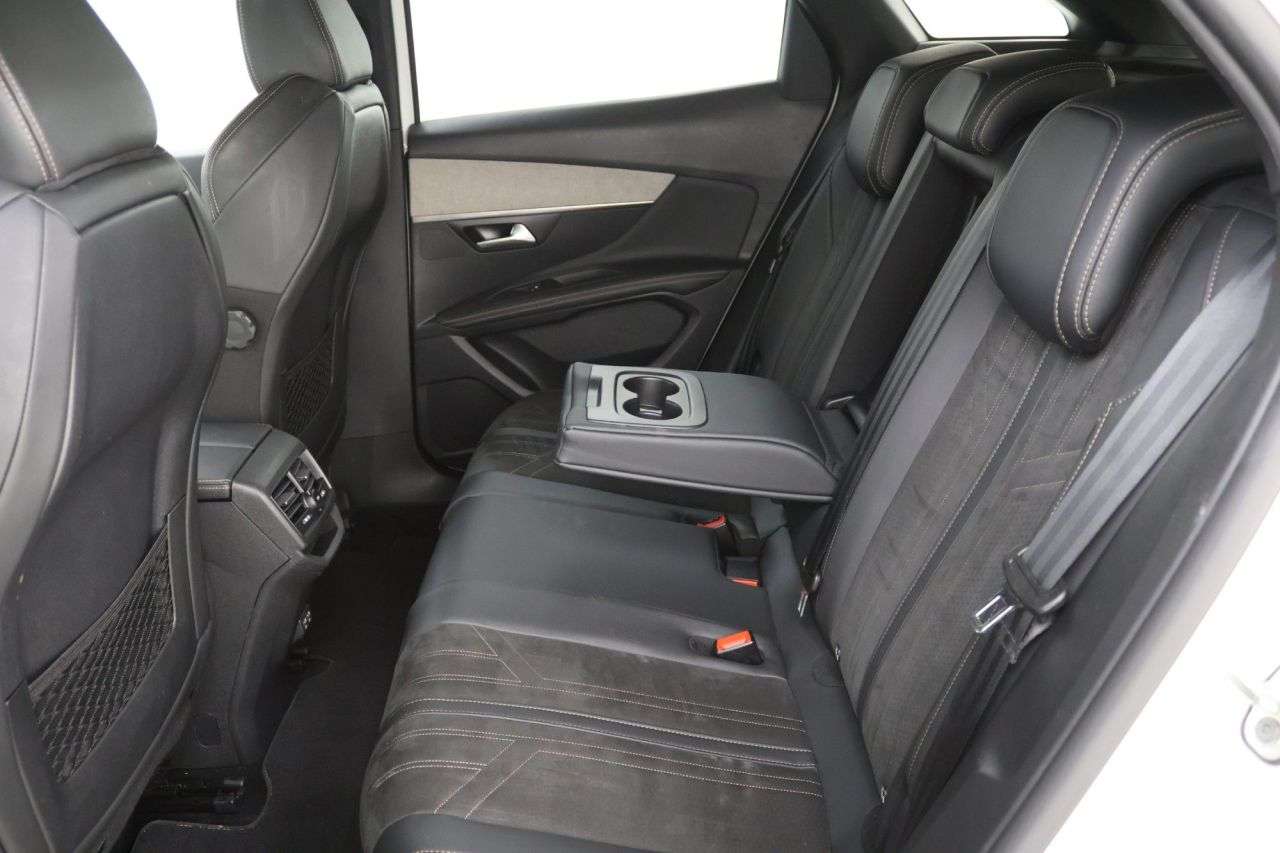 2021 PEUGEOT 3008 2021 PEUGEOT 3008