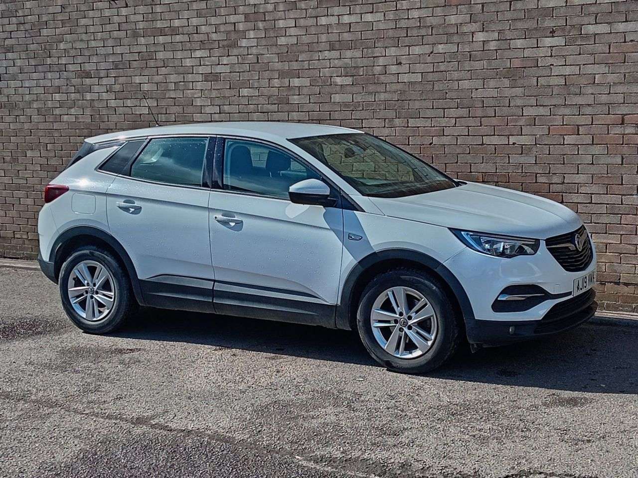 A 2019 VAUXHALL GRANDLAND X 1.2 Turbo GPF SE SUV 5dr Petrol Manual Euro 6 (s/s) (130 ps) A 2019 VAUXHALL GRANDLAND X 1.2 Turbo GPF SE SUV 5dr Petrol Manual Euro 6 (s/s) (130 ps)