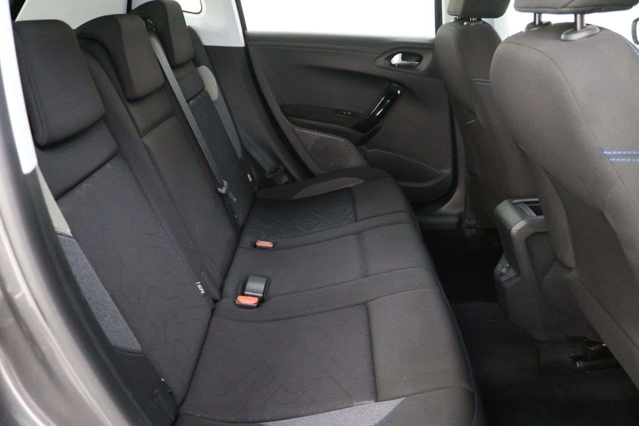 2019 PEUGEOT 2008 2019 PEUGEOT 2008