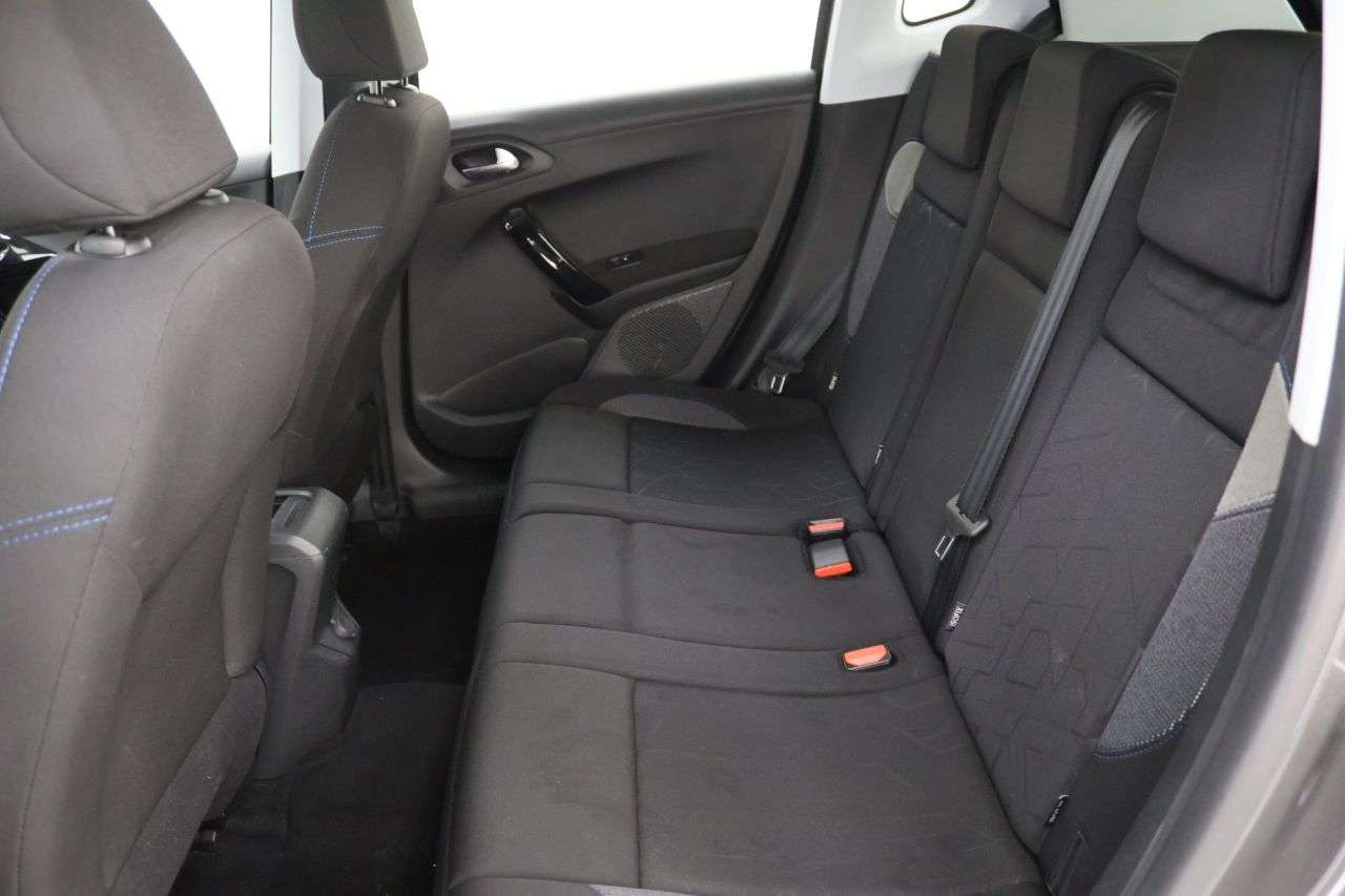 2019 PEUGEOT 2008 2019 PEUGEOT 2008