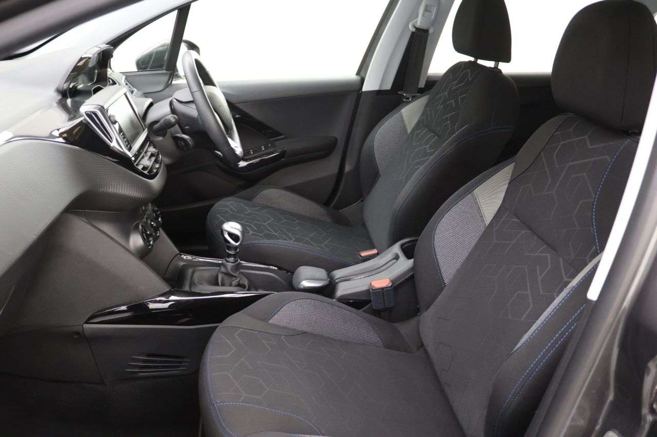 2019 PEUGEOT 2008 2019 PEUGEOT 2008