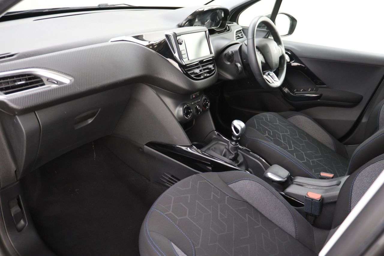 2019 PEUGEOT 2008 2019 PEUGEOT 2008