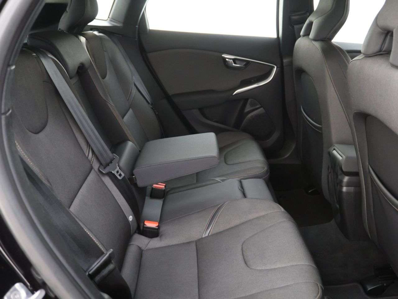 2018 VOLVO V40 CROSS COUNTRY 2018 VOLVO V40 CROSS COUNTRY