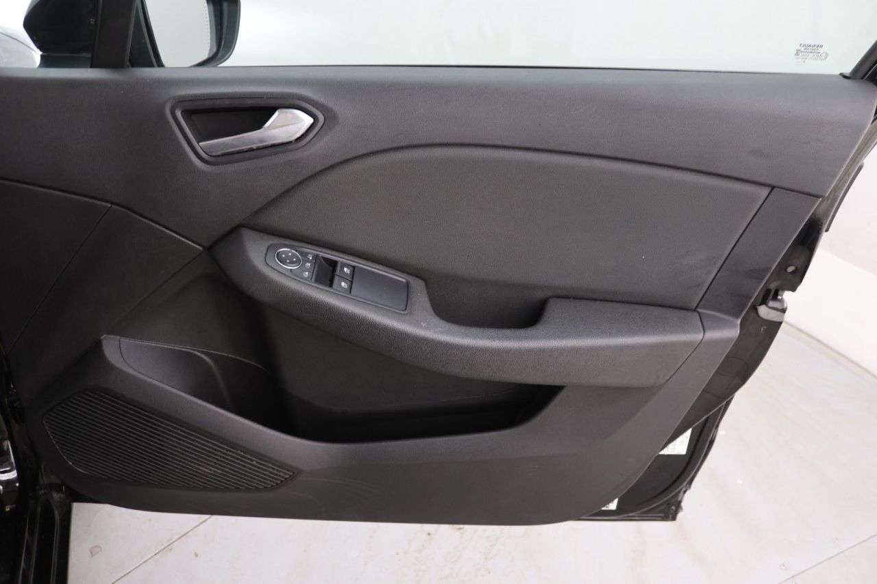 2019 RENAULT CLIO 2019 RENAULT CLIO