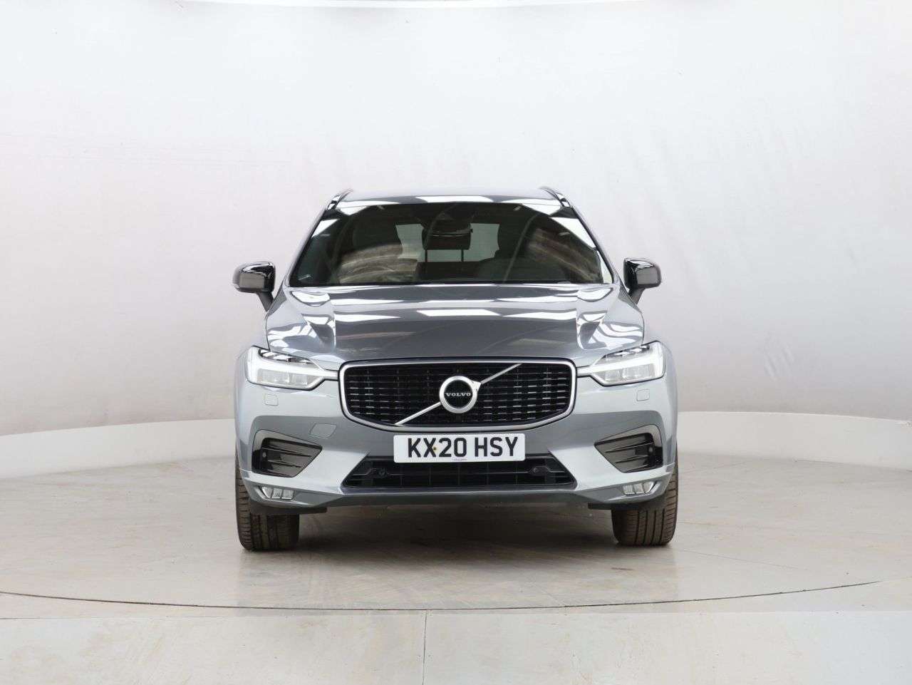 A 2020 VOLVO XC60 2.0 B5 MHEV R-Design SUV 5dr Petrol Hybrid Auto AWD Euro 6 (s/s) (250 ps) A 2020 VOLVO XC60 2.0 B5 MHEV R-Design SUV 5dr Petrol Hybrid Auto AWD Euro 6 (s/s) (250 ps)