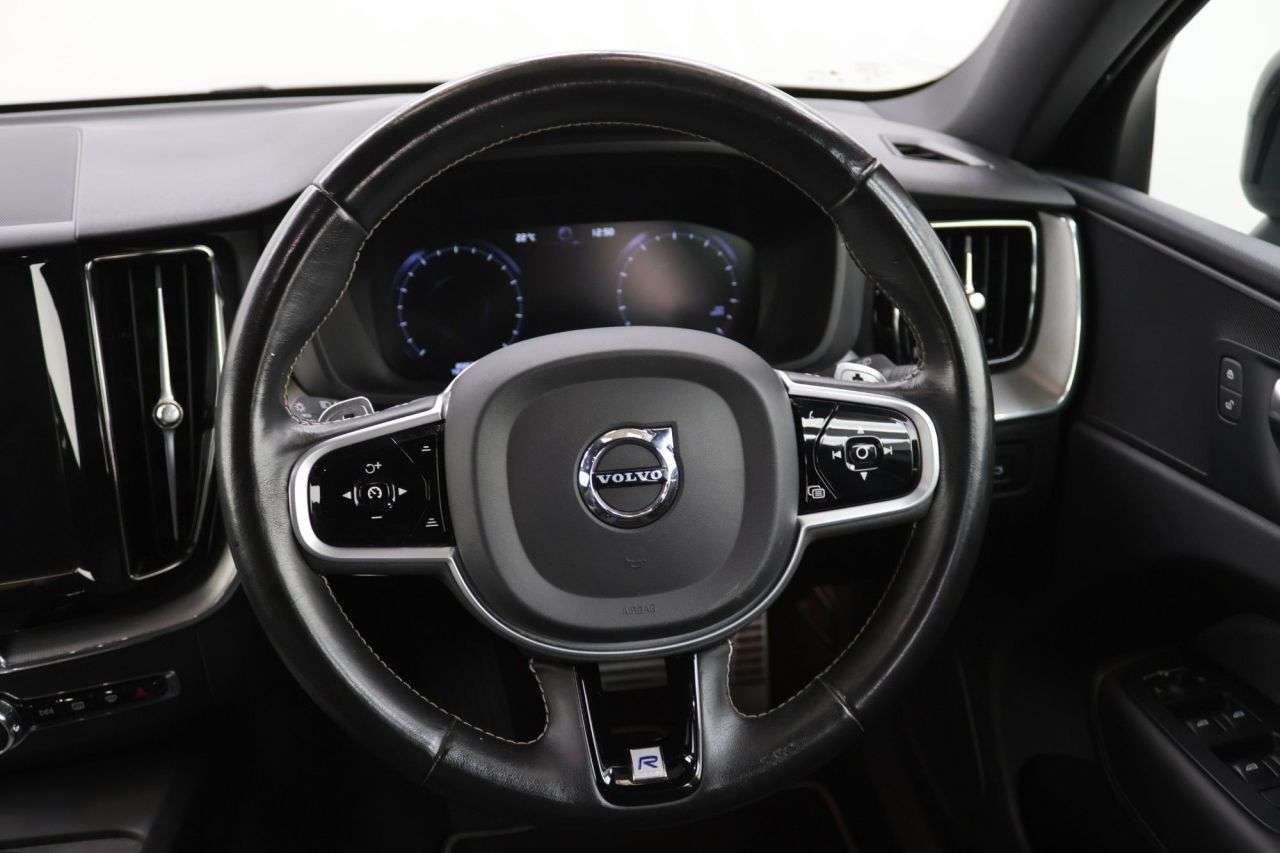 2020 VOLVO XC60 2020 VOLVO XC60