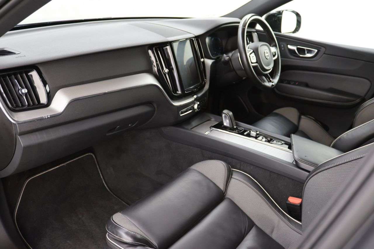 2020 VOLVO XC60 2020 VOLVO XC60