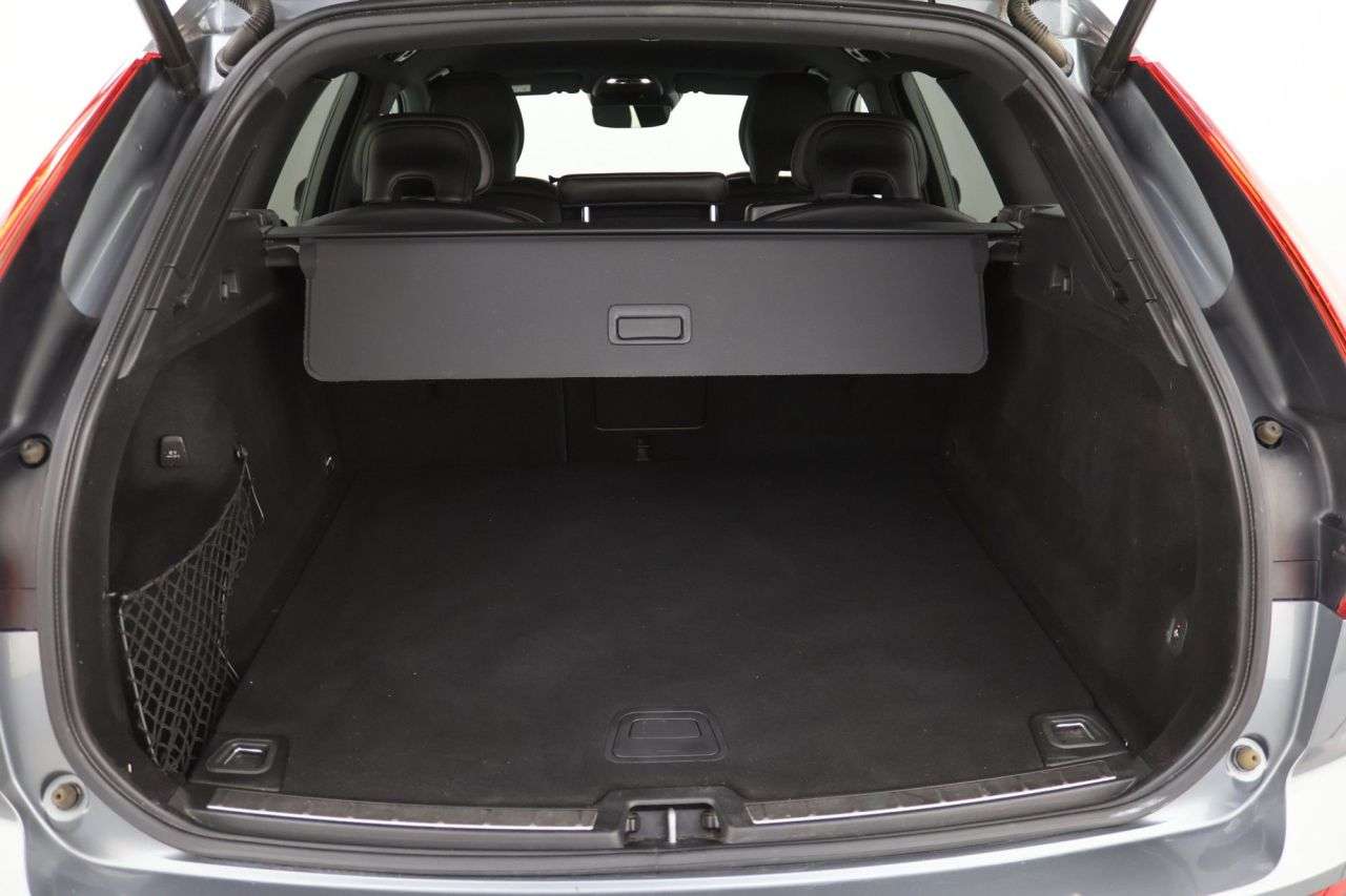 2020 VOLVO XC60 2020 VOLVO XC60