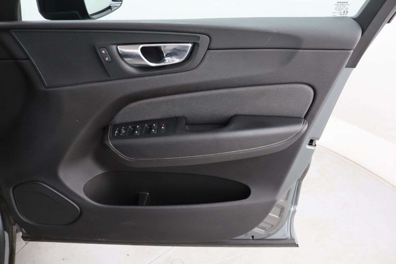 2020 VOLVO XC60 2020 VOLVO XC60