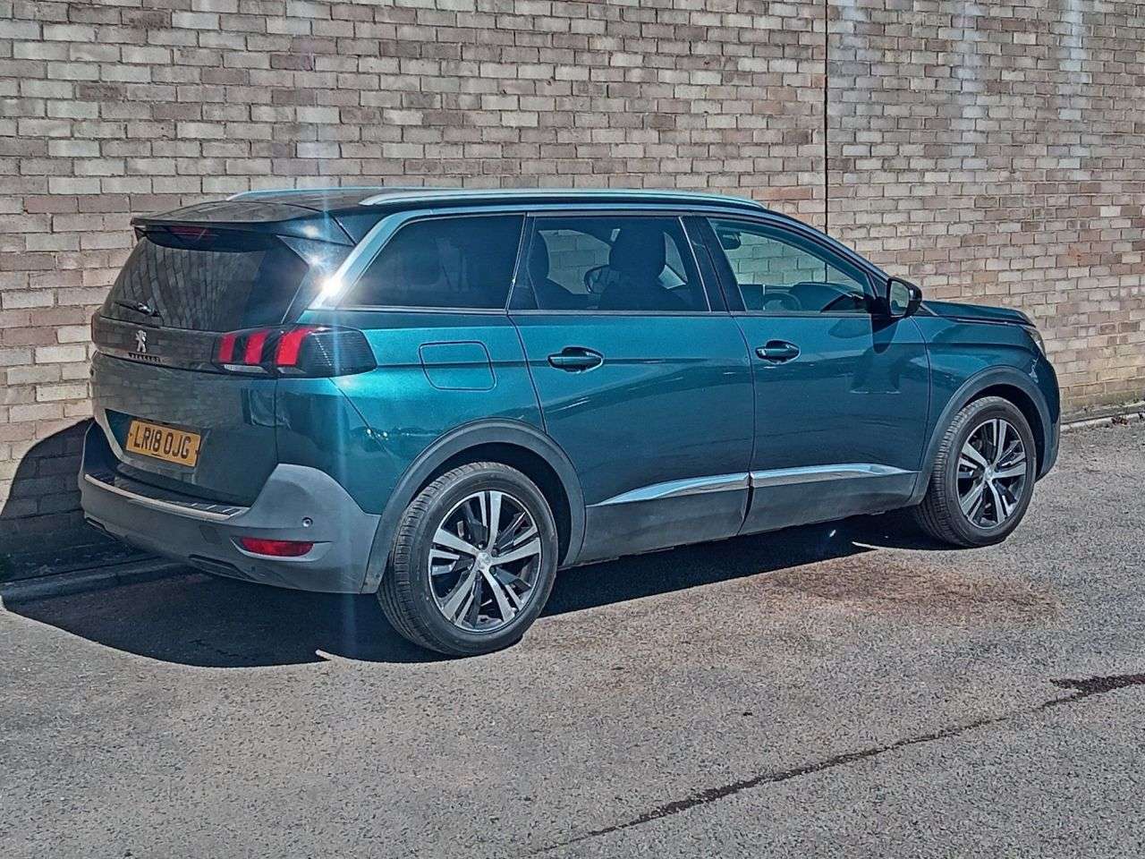 2018 PEUGEOT 5008 2018 PEUGEOT 5008