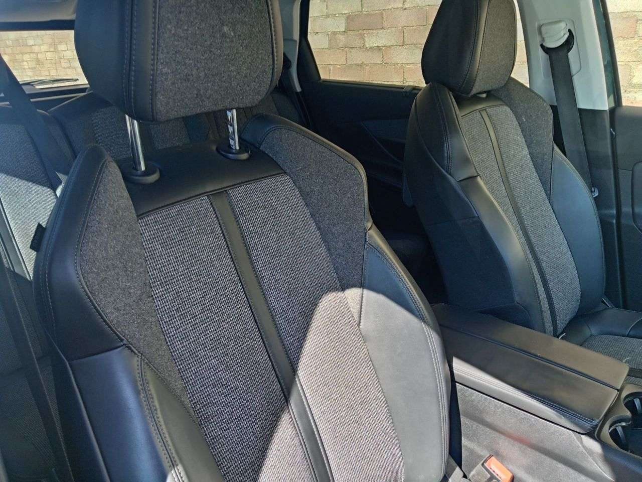 2018 PEUGEOT 5008 2018 PEUGEOT 5008