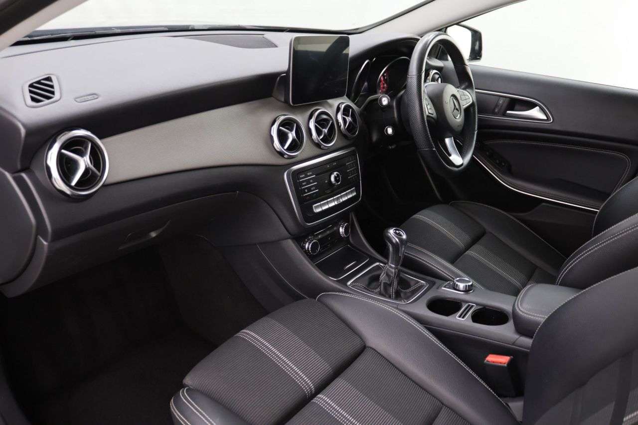 2019 MERCEDES-BENZ GLA CLASS 2019 MERCEDES-BENZ GLA CLASS