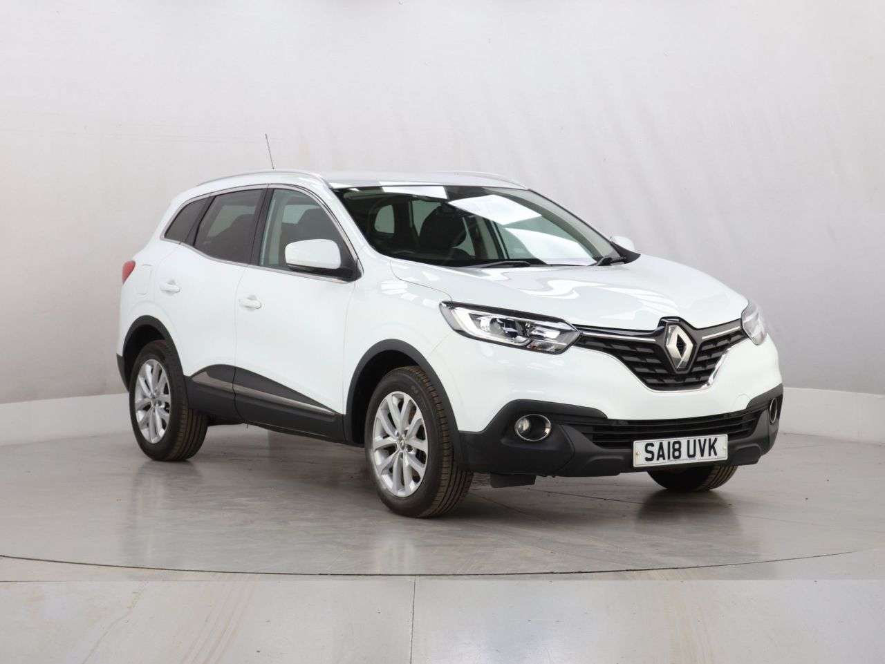 A 2018 RENAULT KADJAR 1.2 TCe Dynamique Nav SUV 5dr Petrol Manual Euro 6 (s/s) (130 ps) A 2018 RENAULT KADJAR 1.2 TCe Dynamique Nav SUV 5dr Petrol Manual Euro 6 (s/s) (130 ps)
