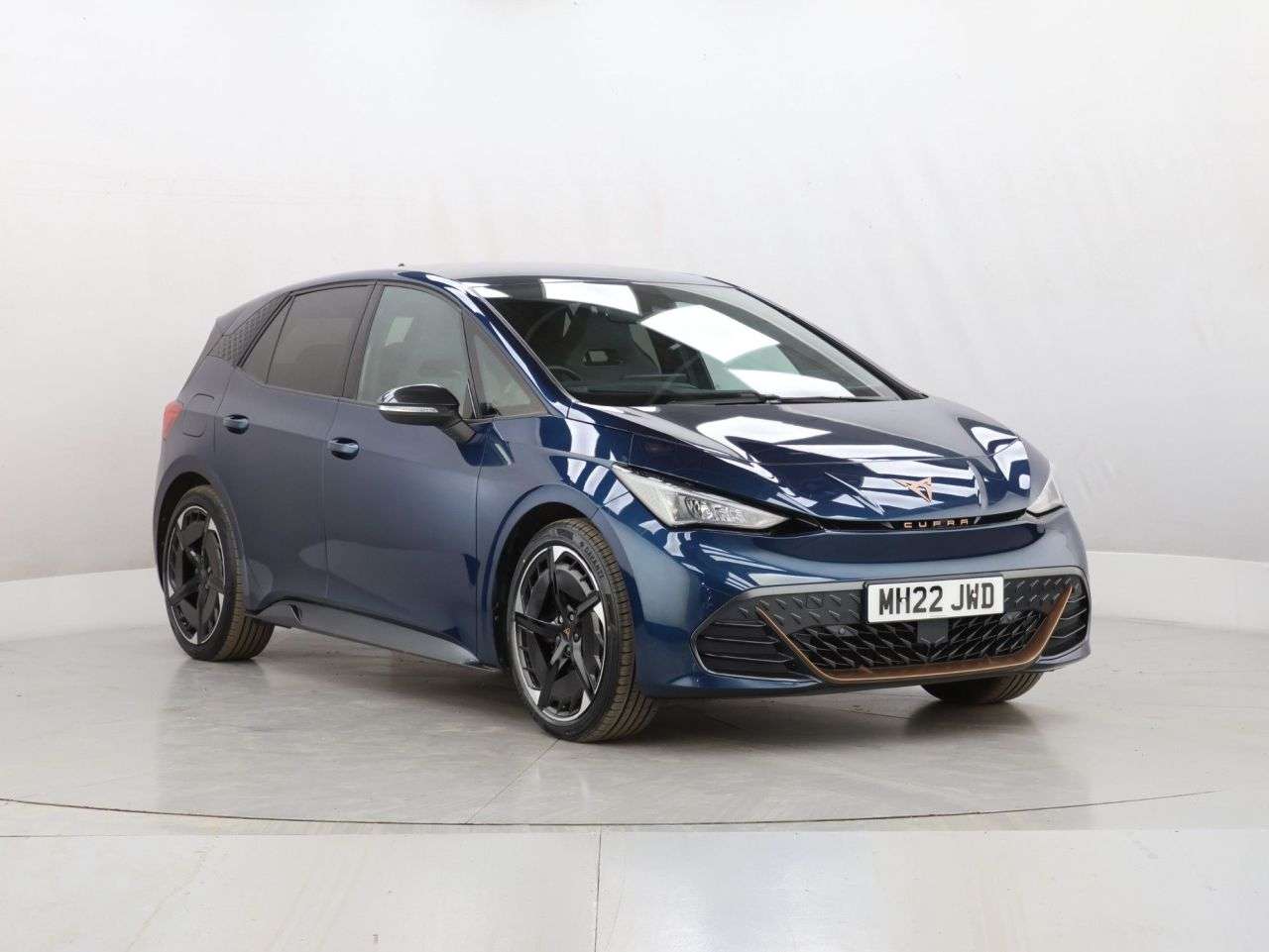 A 2022 CUPRA BORN 58kWh V3 Hatchback 5dr Electric Auto (204 ps) A 2022 CUPRA BORN 58kWh V3 Hatchback 5dr Electric Auto (204 ps)