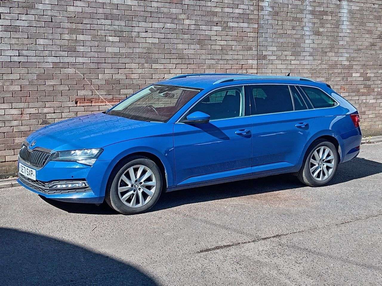 A 2022 SKODA SUPERB 1.4 TSI iV 13kWh SE Technology Estate 5dr Petrol Plug-in Hybrid DSG Euro 6 A 2022 SKODA SUPERB 1.4 TSI iV 13kWh SE Technology Estate 5dr Petrol Plug-in Hybrid DSG Euro 6