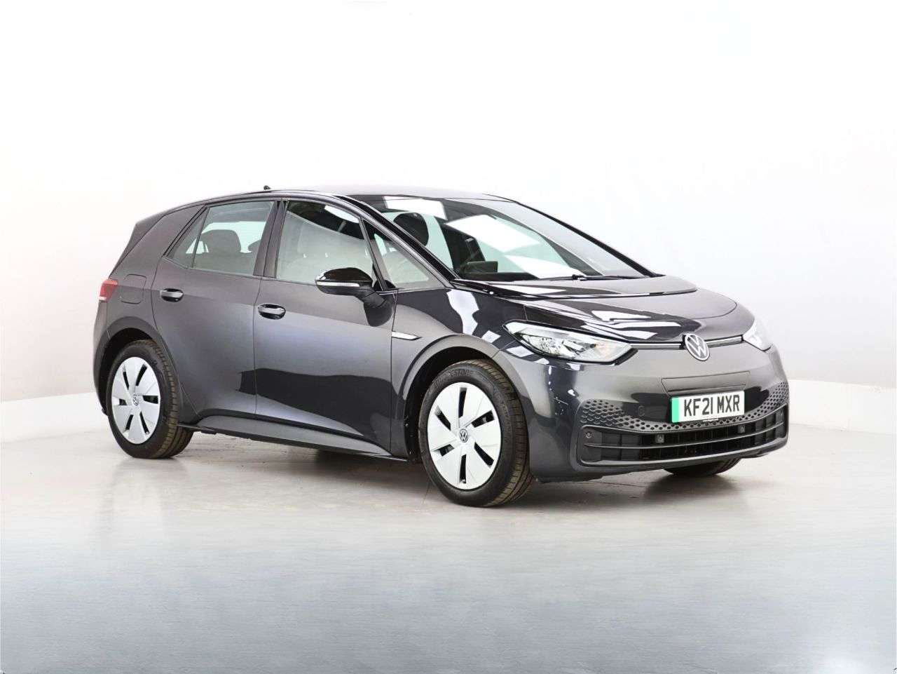 A 2021 VOLKSWAGEN ID3 Pro Performance 58kWh Life Hatchback 5dr Electric Auto (204 ps) A 2021 VOLKSWAGEN ID3 Pro Performance 58kWh Life Hatchback 5dr Electric Auto (204 ps)
