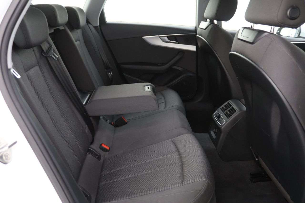 2023 AUDI A4 AVANT 2023 AUDI A4 AVANT