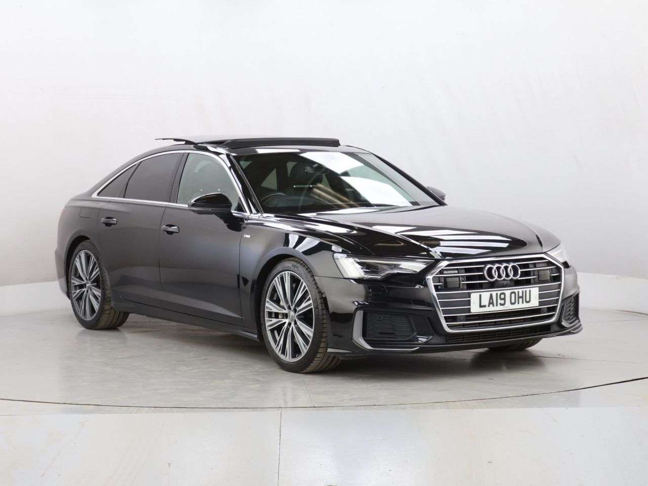 A 2019 AUDI A6 SALOON 3.0 TFSI V6 55 S line Saloon 4dr Petrol S Tronic quattro Euro 6 (s/s) (340 A 2019 AUDI A6 SALOON 3.0 TFSI V6 55 S line Saloon 4dr Petrol S Tronic quattro Euro 6 (s/s) (340