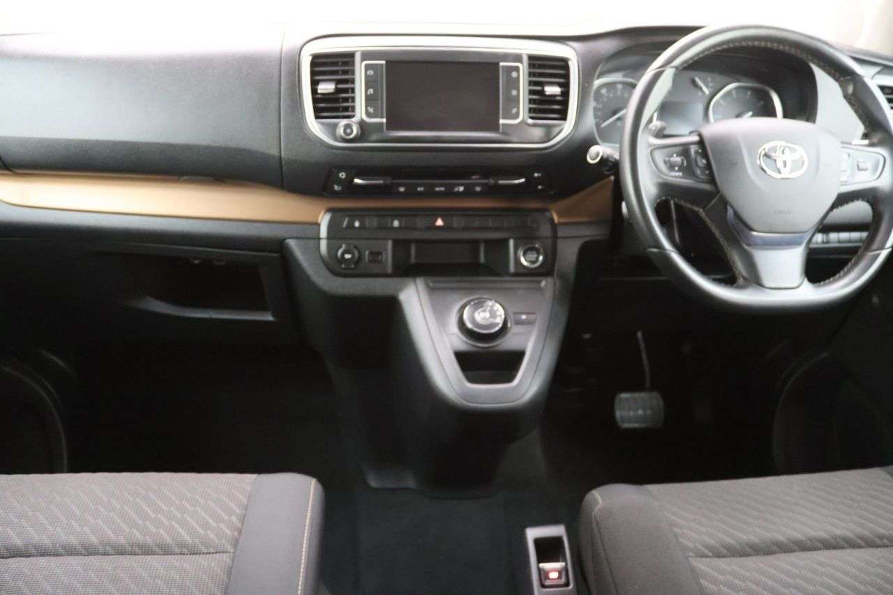 2021 TOYOTA PROACE VERSO 2021 TOYOTA PROACE VERSO