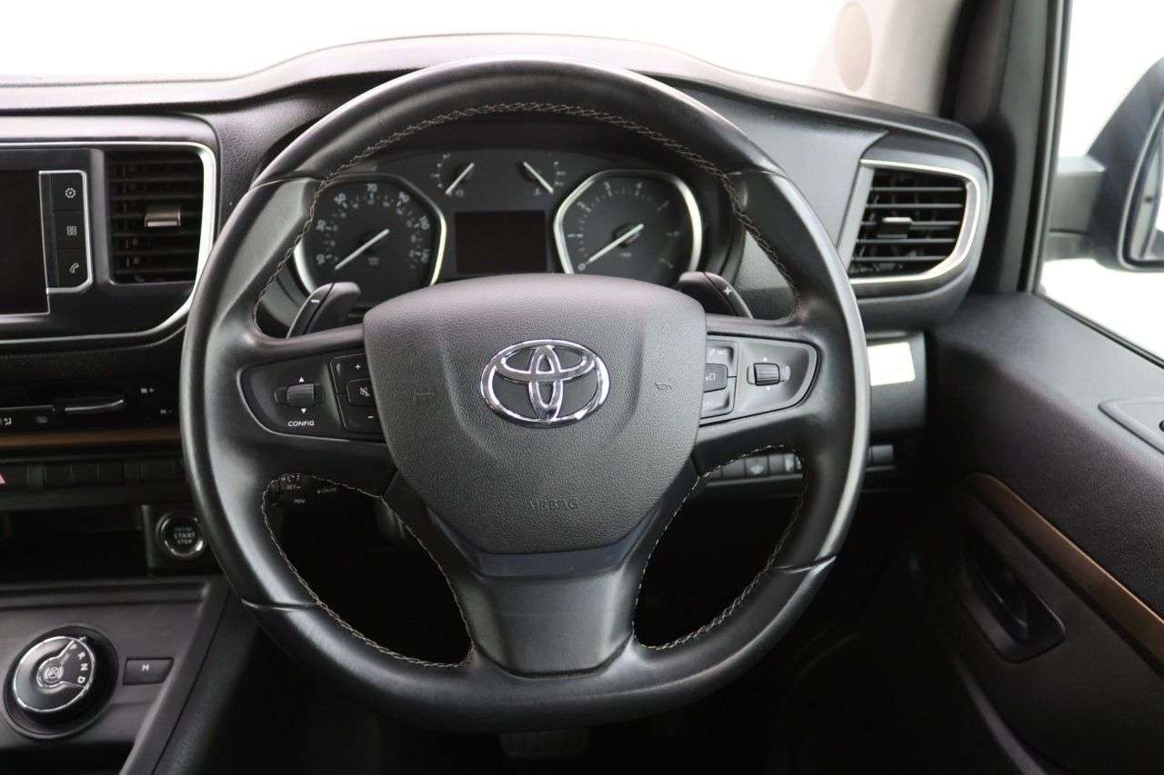 2021 TOYOTA PROACE VERSO 2021 TOYOTA PROACE VERSO