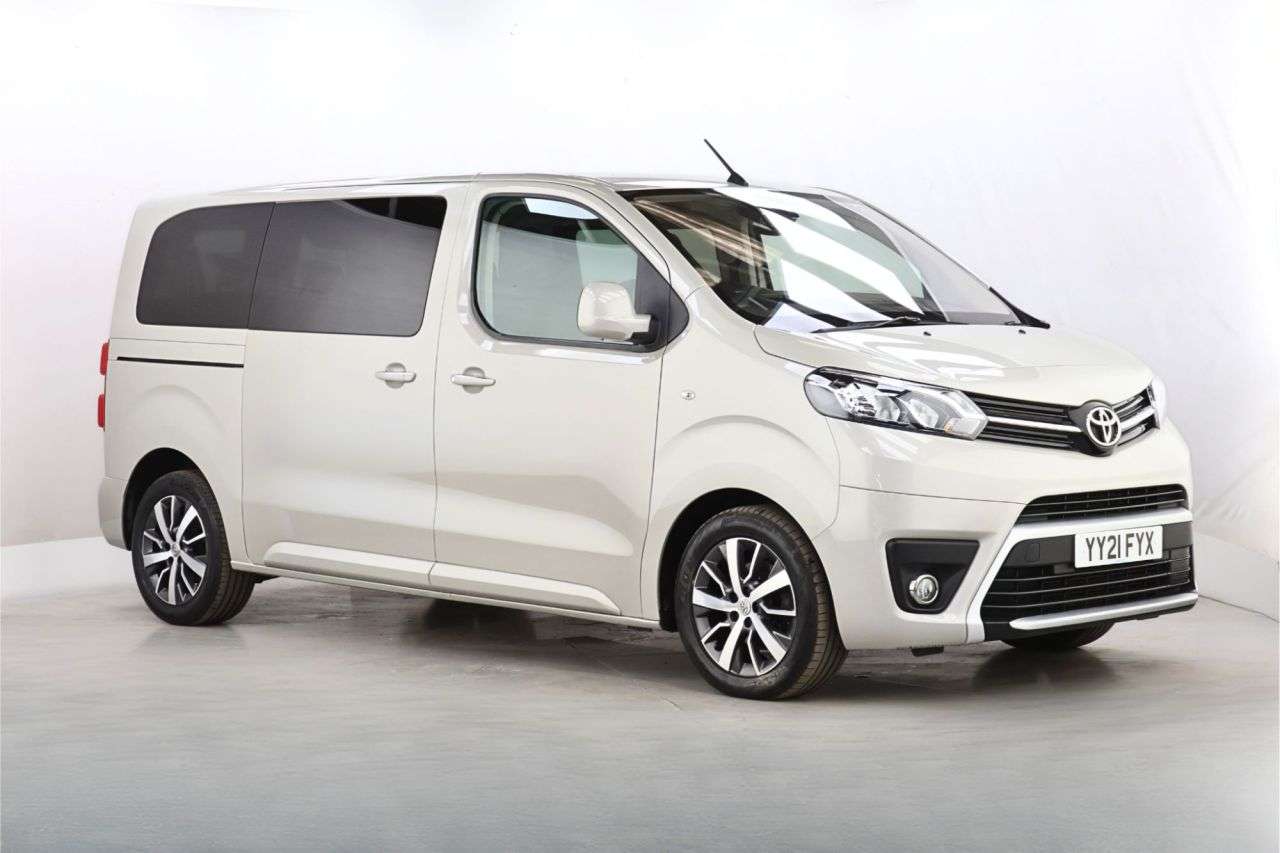A 2021 TOYOTA PROACE VERSO 2.0D Family Medium MPV 5dr Diesel Auto MWB Euro 6 (s/s) (8 Seat) (180 ps) A 2021 TOYOTA PROACE VERSO 2.0D Family Medium MPV 5dr Diesel Auto MWB Euro 6 (s/s) (8 Seat) (180 ps)
