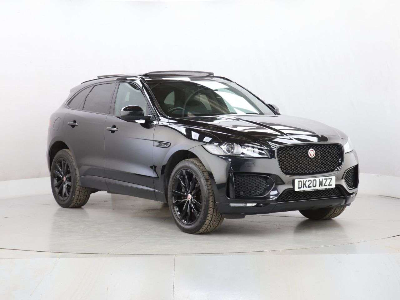 A 2020 JAGUAR F-PACE 2.0 D180 Chequered Flag SUV 5dr Diesel Auto AWD Euro 6 (s/s) (180 ps) A 2020 JAGUAR F-PACE 2.0 D180 Chequered Flag SUV 5dr Diesel Auto AWD Euro 6 (s/s) (180 ps)